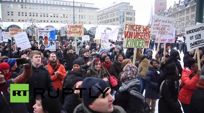 Malgré la protection policière, les manifestants pro-famille attaqués en Allemagne