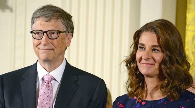 **FILE PHOTO** Bill And Melinda Gates Divorcing after 27 Years Of Marriage. United States President Barack Obama presen